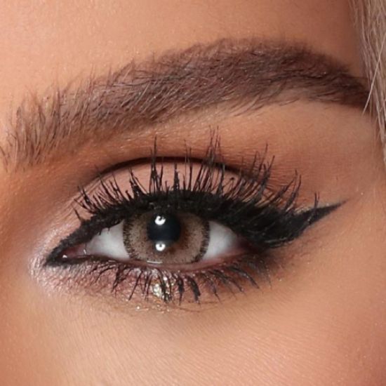 صورة آمارا-عدسات لاصقة-ملونة-زوج-هازل وود