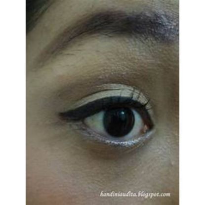 Picture of WHITE KOJI EYELINER